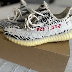 Yeezy Boost 350 Zebra